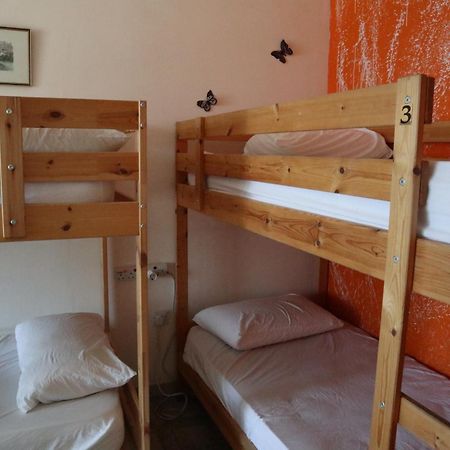 777 Beach Guesthouse Пафос Номер фото